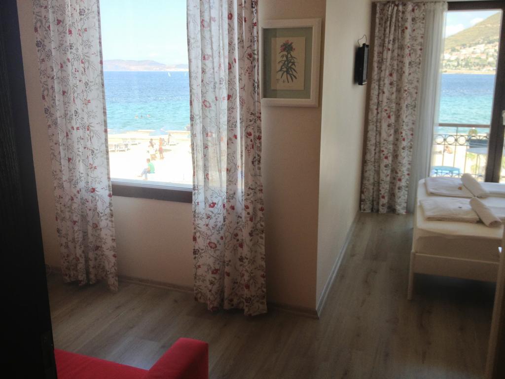 Nemrut Bay Otel Yenifoca Zimmer foto